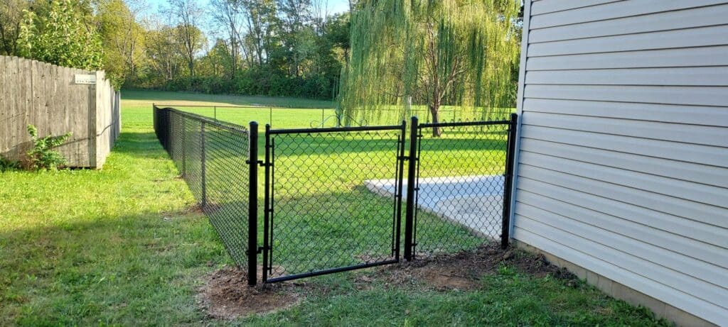 chain link installation in Indianapolis