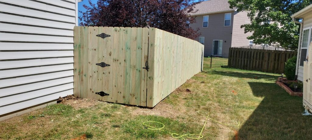 contractor for fence installation in Indianapolis